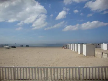 Knokke-zoute Near With Garage Apartment